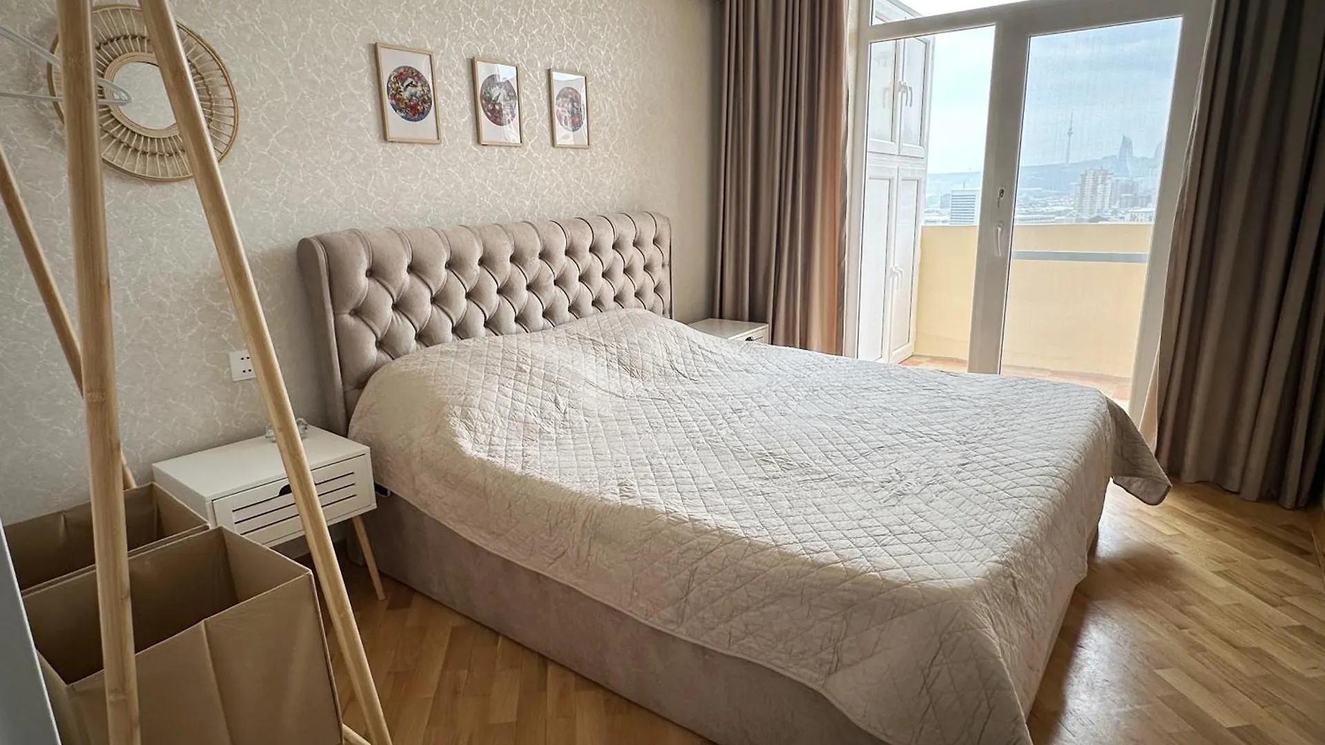 Panoramic City View Apartment With Playstation 5 Baku