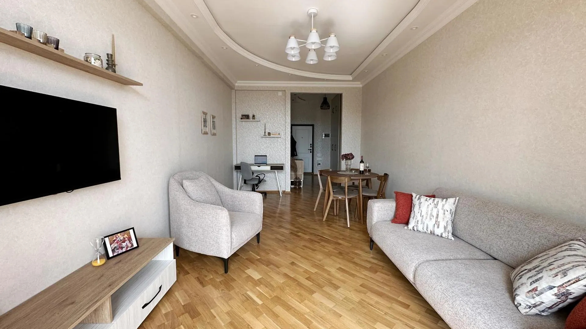 Panoramic City View Apartment With Playstation 5 Baku