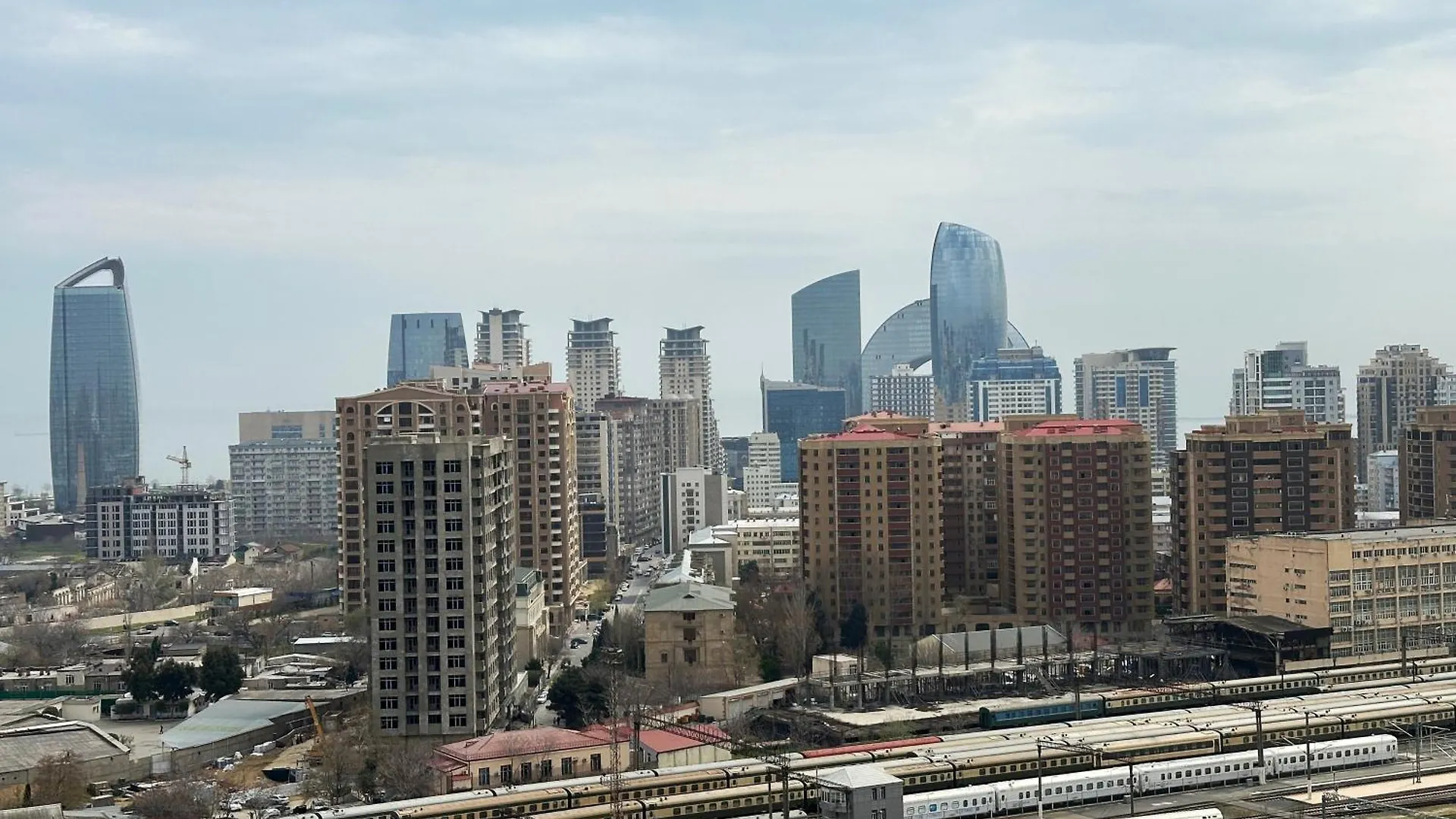 Panoramic City View Apartment With Playstation 5 Baku